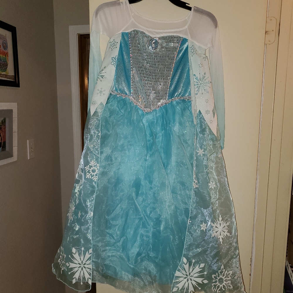 Frozen Disney Store Elsa dress girls 7 8 costume